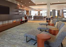 Courtyard by Marriott Kingston Highway 401 3