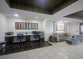 Holiday Inn Express & Suites GREENSBORO-EAST by IHG 2