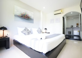 NR Nanai Patong 4