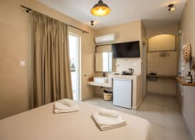 Atma Beach Rooms & Suites 3