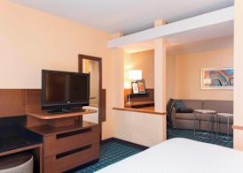 Fairfield Inn and Suites by Marriott Chicago St. Charles 3