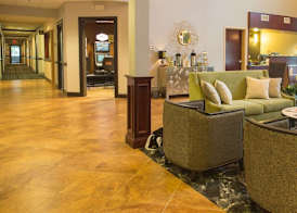 Parke Regency Hotel & Conference Center 2
