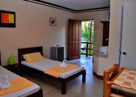 SLAM'S Garden Dive Resort 3