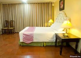 White Knight Hotel Intramuros 5