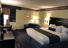 Days Inn & Suites by Wyndham Youngstown / Girard Ohio 4