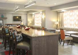 Hampton Inn Owego 5
