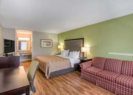 Quality Inn Roanoke Airport 5