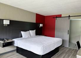 Ramada by Wyndham Cocoa 2