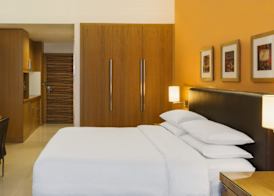 Four Points by Sheraton Bur Dubai 5