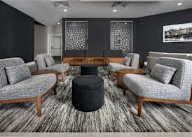 DoubleTree by Hilton Kansas City Airport 3