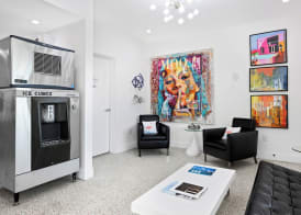 The New Yorker Miami Hotel 5