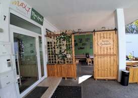 Max Hostel 2
