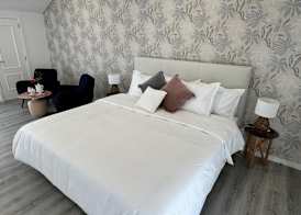 Bella Casa Bed and Breakfast 5