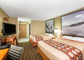 Super 8 by Wyndham Ottawa 3