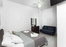 En Plo Beachfront Rooms 3