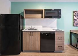 ECHO Suites Extended Stay by Wyndham Dallas Plano - Frisco 4