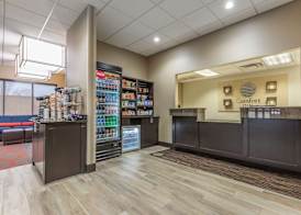 Comfort Inn Alton near I-255 2