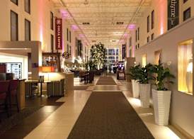 Premier Inn London Heathrow Airport T2 & T3 - Bath Road 3