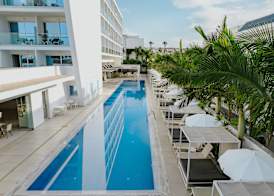 Seasons Hotel (Adults Only) 4