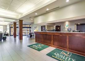 Quality Suites Milwaukee Airport 3