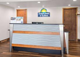 Days Inn by Wyndham Wauseon 2