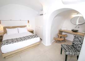 Elysian Santorini 5