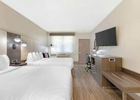 Best Western Marina State Beach 4
