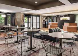 Courtyard by Marriott Dayton North 3
