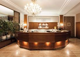 Centro National Frankfurt, Trademark Collection by Wyndham 2