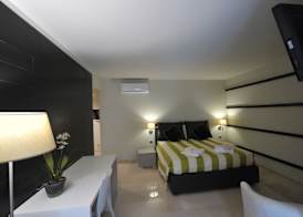 Gatto Bianco House 2