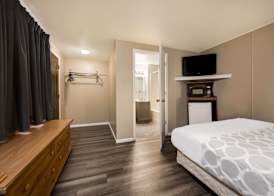 Rodeway Inn La Crosse 3