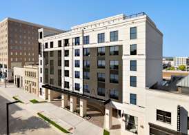 106 Jefferson Huntsville, Curio Collection by Hilton 2