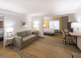 Holiday Inn Hotel & Suites Orange Park by IHG 3