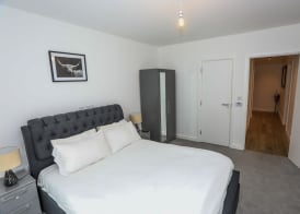 Exquisite One Bed Apartment 4