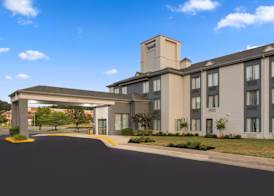Spark By Hilton Fredericksburg Southpoint 5