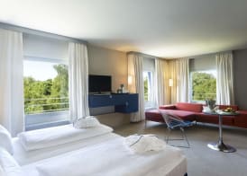 ATLANTIC Hotel Universum 4