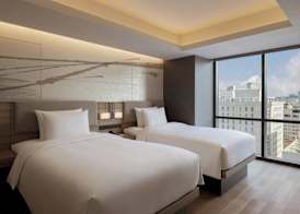 Courtyard by Marriott Osaka Honmachi 5
