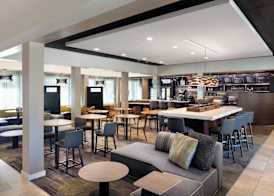 Courtyard by Marriott San Diego Sorrento Valley 2