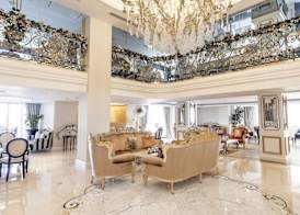 Les Ambassadeurs Hotel Casino&Marina 4