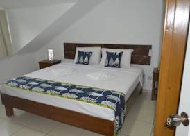 Chez Payet Airport Guesthouse 2