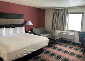 Baymont by Wyndham Waupun 4
