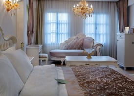 Elegance East Hotel 3