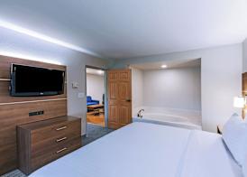 Holiday Inn Express & Suites TULSA S BROKEN ARROW HWY 51 by IHG 3