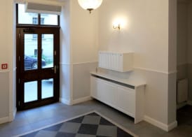 Crystal Suites Old Town 2