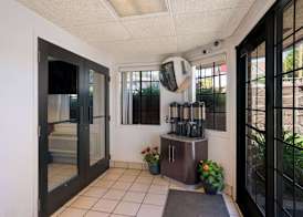 Econo Lodge Vallejo Fairgrounds 3