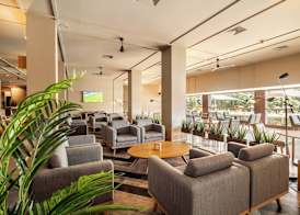 Axis Vermar Conference & Beach Hotel 4