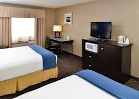 Holiday Inn Express & Suites CHARLOTTE by IHG 4