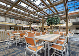 Best Western Plus Dubuque Hotel and Conference Center 4