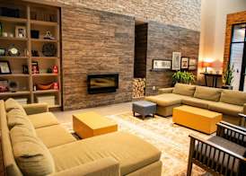 Country Inn & Suites by Radisson Asheville River Arts District 4