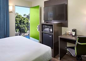 SureStay Hotel by Best Western San Diego Pacific Beach 3